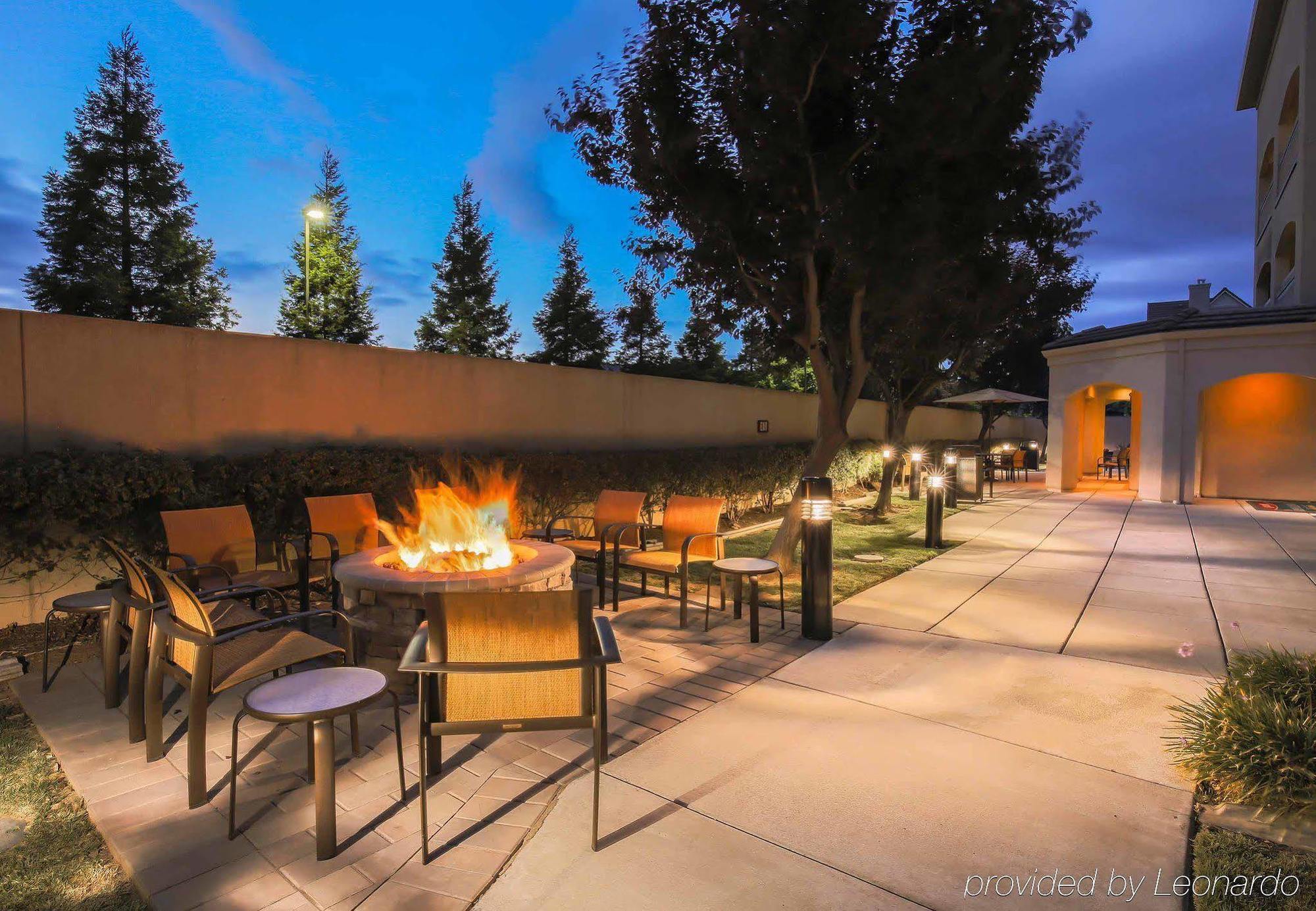 Отель Courtyard By Marriott San Jose South/Морган Хилл Экстерьер фото